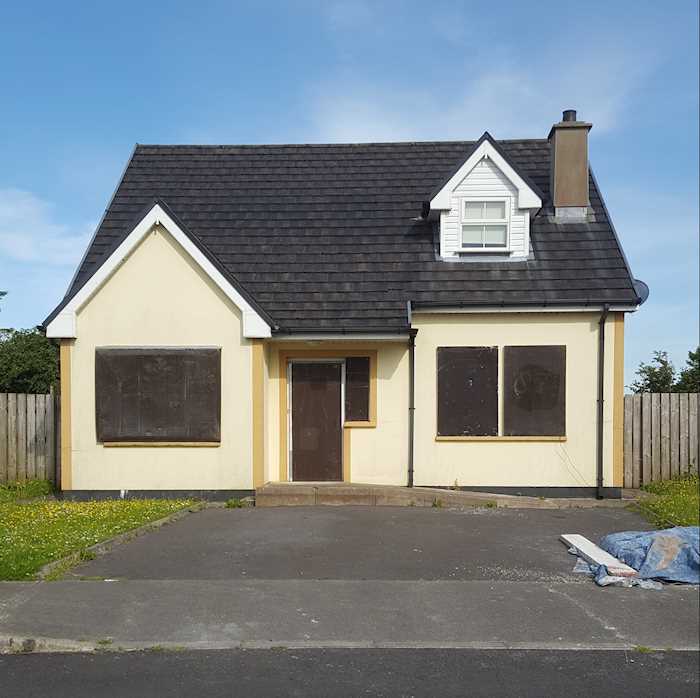 97 Lisnennan Court, Letterkenny, Co. Donegal 1/2