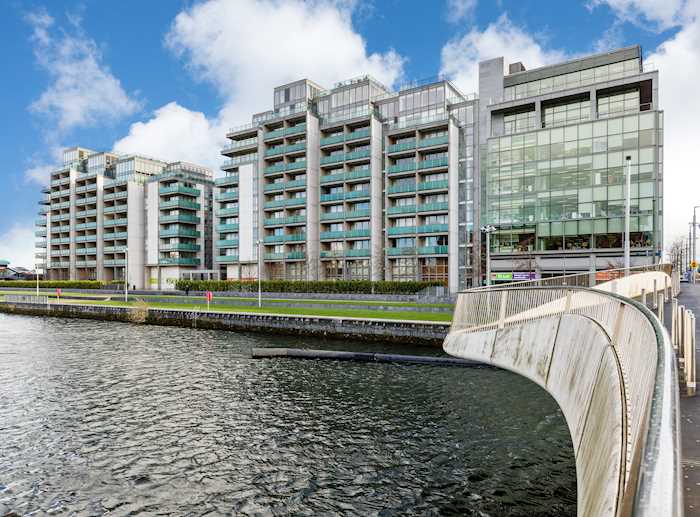 Apartment 7 Baltrasna House, Spencer Dock, Dublin 1, D01 FD77 1/5