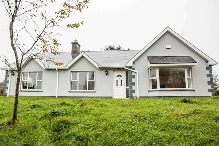 Bungalow at Magerabawn, Feakle, Tulla, Co. Clare 1/14