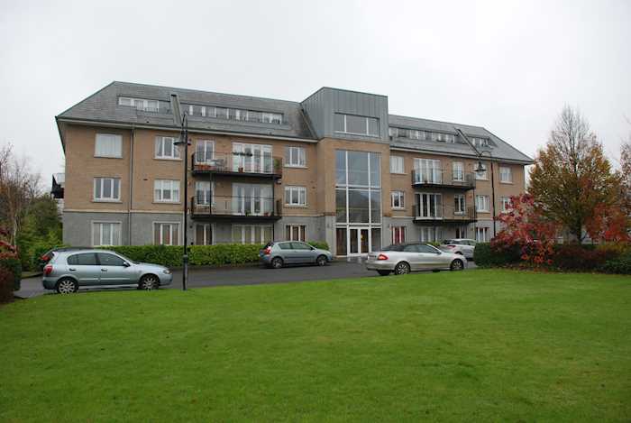 8 Ashlin House, College Square, College Road, Kilkenny 1/22